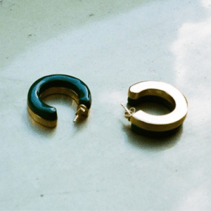 AMO | Two tone hoop earring
