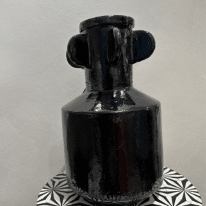 BIGGLES | Black vase